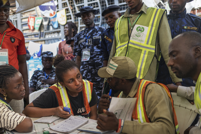 Nigeria ruling party candidate takes election lead, rivals claim fraud