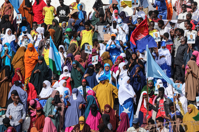 Somalia's president commits to universal suffrage