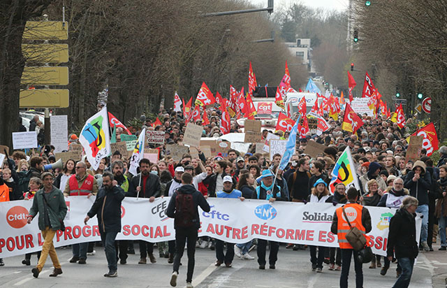 France: neuvième jour de grèves et manifestations contre une réforme au forceps