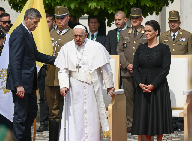 Pope to meet Hungary's Orban on visit overshadowed by Ukraine