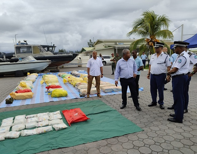 Over 50 large bags of suspected drugs intercepted on dhow in Seychelles’ waters