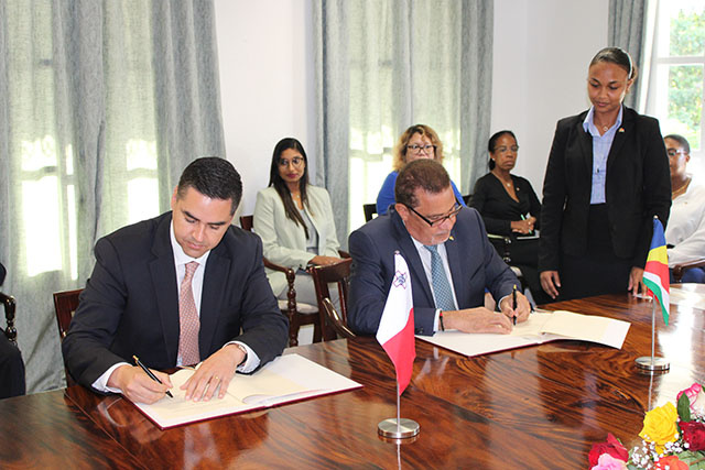 Malte et les Seychelles vont approfondir leur coopération dans les secteurs de la santé et de l'éducation