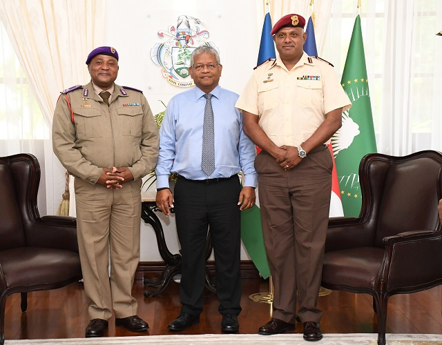 Seychelles' President meets military chaplain of South African National Defence Force