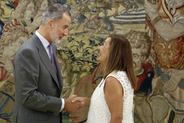 Spain's king meets party leaders amid political impasse