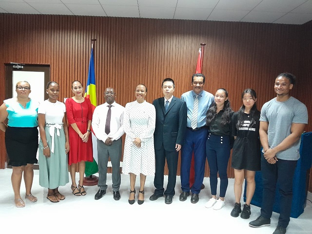 7 étudiants seychellois se rendent en Chine pour leurs études universitaires