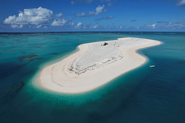 Une nouvelle île à côté de l'atoll de Farquhar aux Seychelles s'agrandit