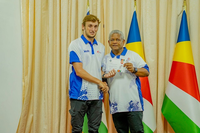 Team Seychelles medal winners at Indian Ocean Island Games receive cash rewards