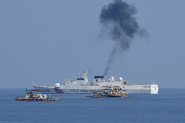 Récif contesté: Pékin conseille aux Philippines d'éviter les "provocations"