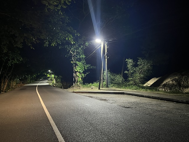 More solar lights to illuminate streets in Seychelles