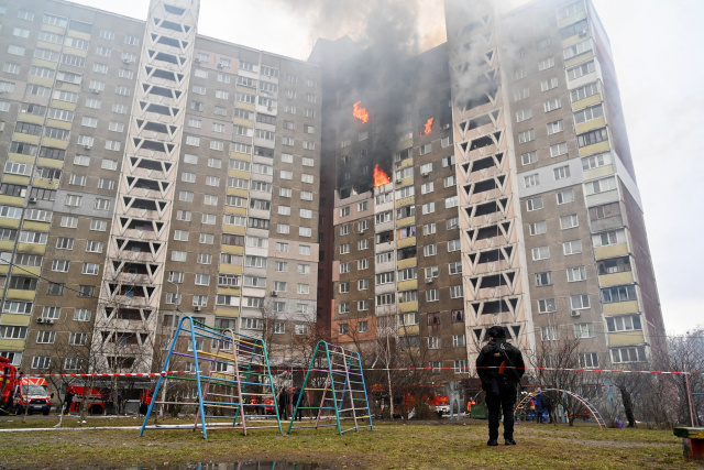 Russian forces storming Ukraine's Avdiivka en masse