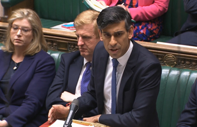Bill to phase out smoking advances in UK parliament