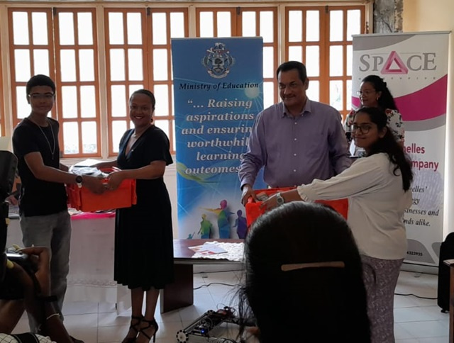 Seychelles to introduce digital skills in school curriculum in 2025, as team gets ready for First Global Robotics Challenge