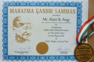 Seychelles tourism minister honoured in India