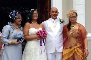 David Pierre, dirigeant de l’opposition à l’Assemblée nationale aux Seychelles, marié à l’église samedi dernier