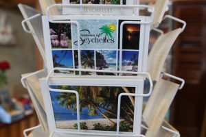 Une Française reçoit une carte postale des Seychelles 19 ans plus tard
