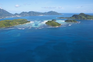 La connexion française à 6 grandes îles granitiques des Seychelles