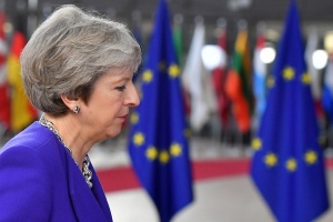 UK PM says open to longer post-Brexit transition