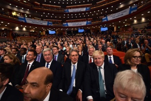 Johnson faces Hunt in battle to be British PM