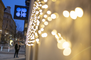 Top oil producers except Mexico agree to output cuts: OPEC