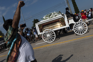 Demands for justice at funeral of George Floyd