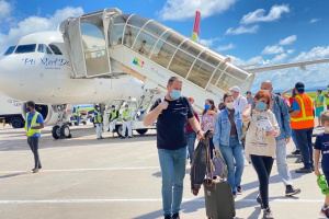 New tourism opening: First flight linking Seychelles and Romania lands in island nation