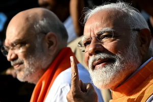 Elections marathon en Inde: le Premier ministre Modi vote dans son Etat natal