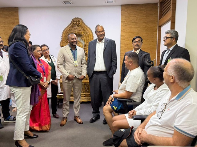 President Herminie visits Seychellois patients at SIMS hospital in Chennai & discusses enhanced cooperation